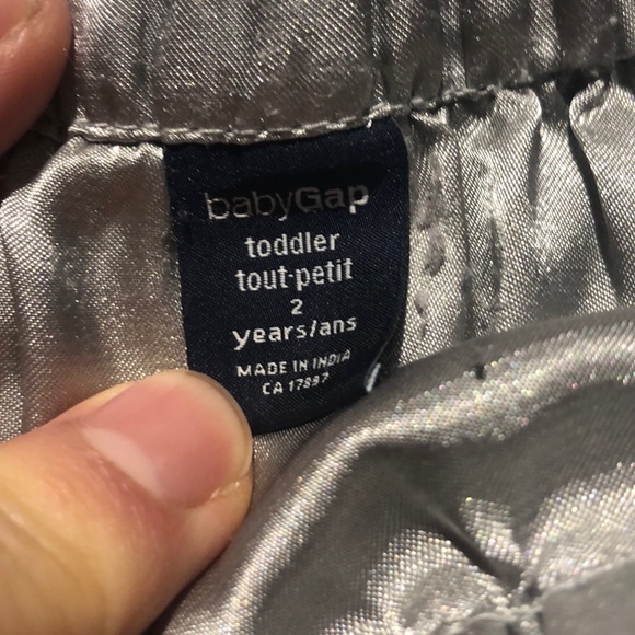 4/$20 Girls Gap Ruffle Layered Tulle Skirt Sz 2 - Picture 2 of 2